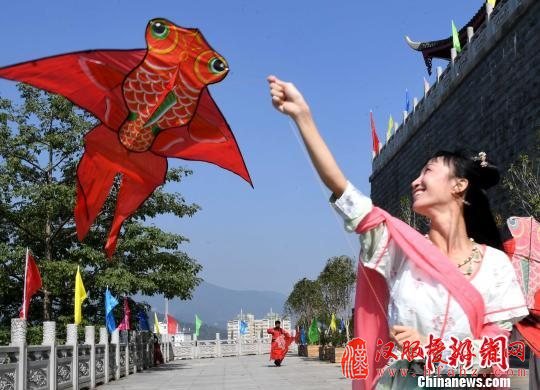 首届闽台重阳民俗文化节在福州举办