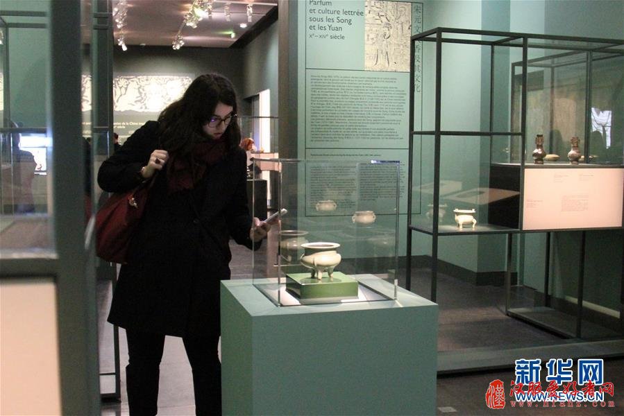 上海：中国古代香文化展在巴黎举行