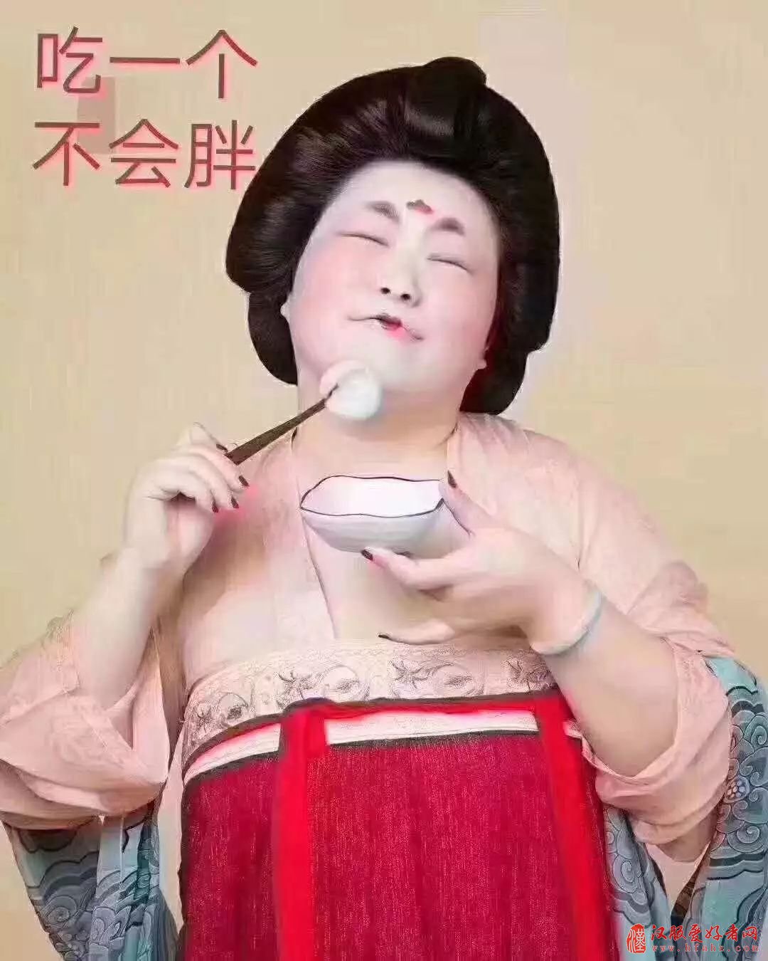 汉服店主，摆拍“唐代仕女吃汤圆”，火爆了朋